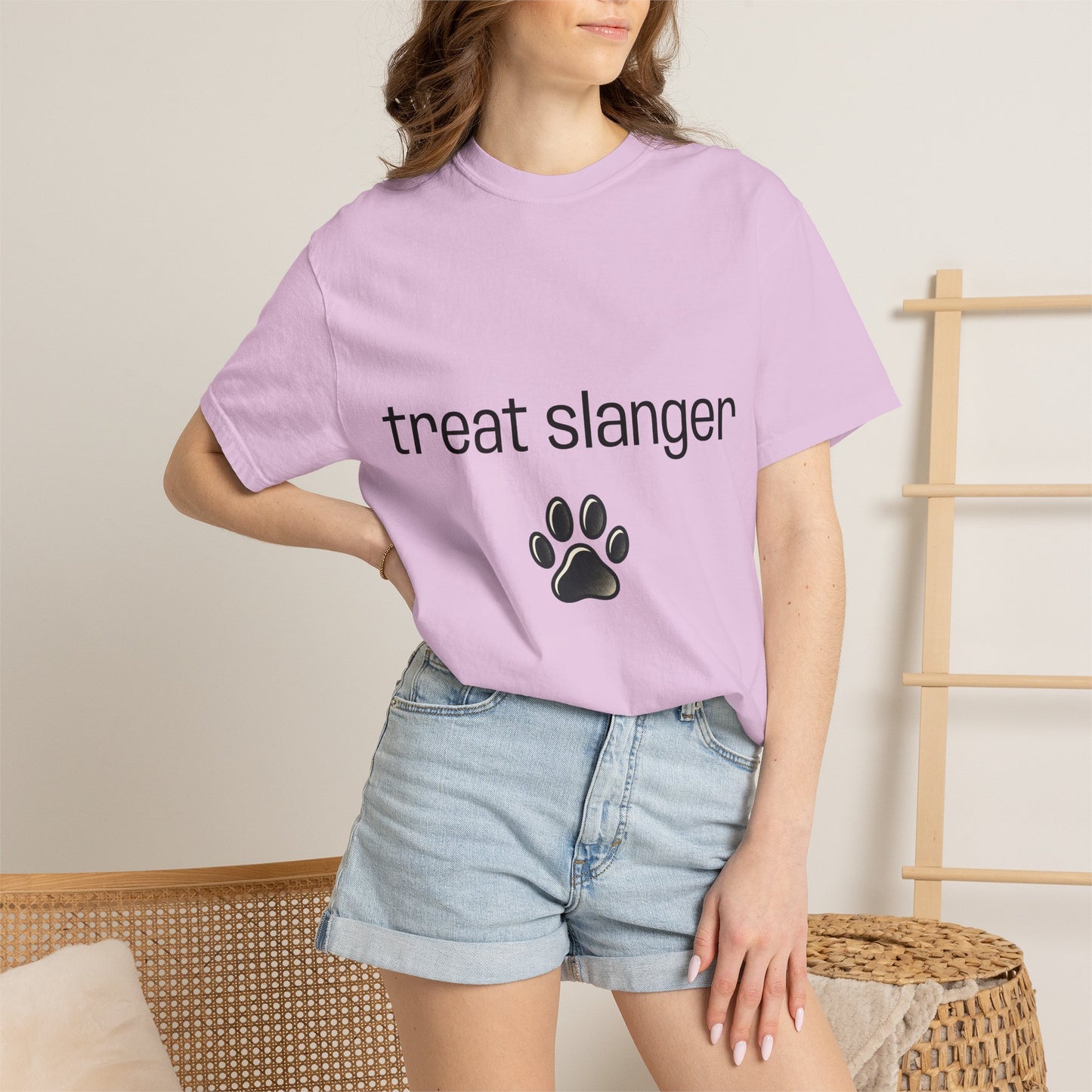 Merch - T-Shirt Treat Slanger Unisex Garment-Dyed T-shirt