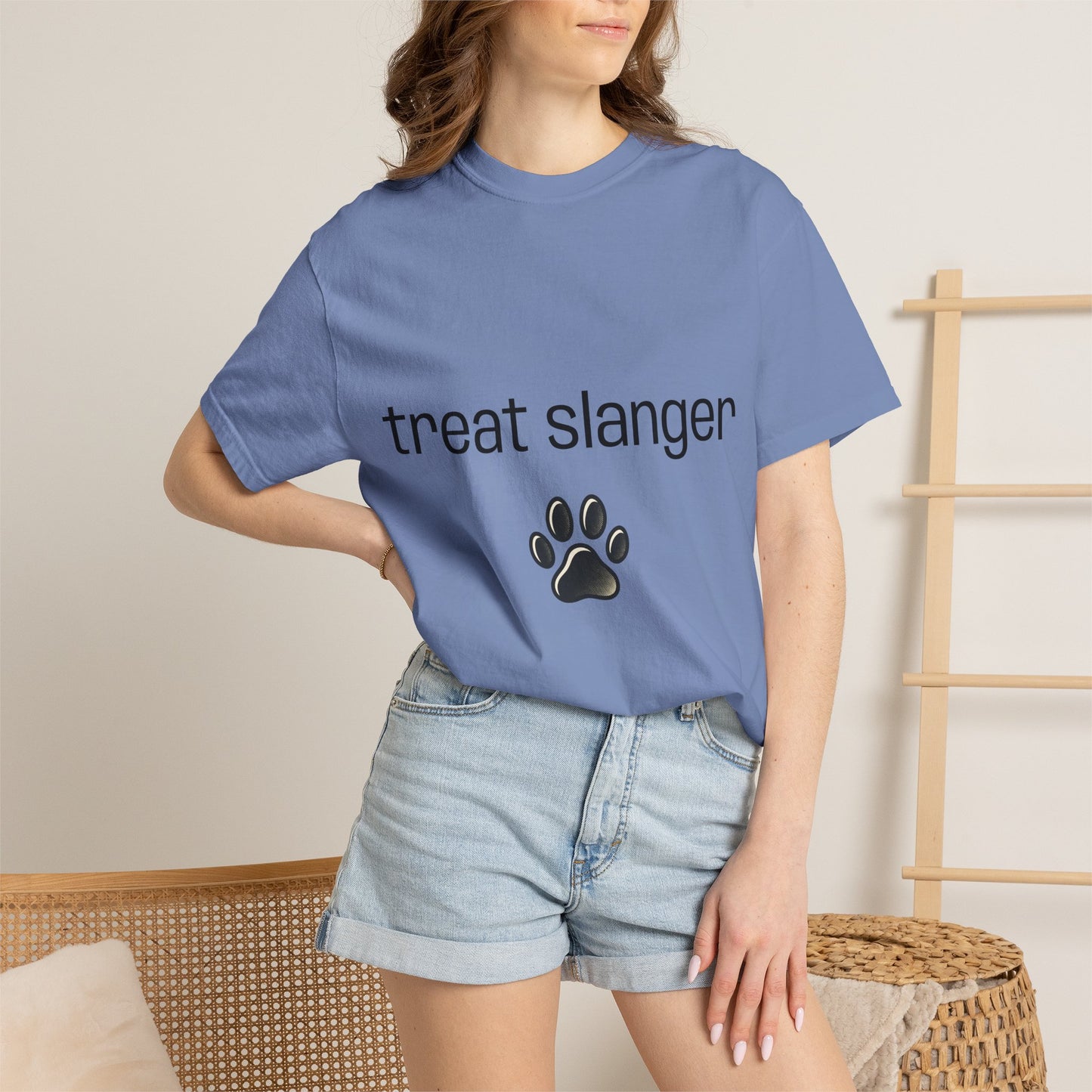Merch - T-Shirt Treat Slanger Unisex Garment-Dyed T-shirt