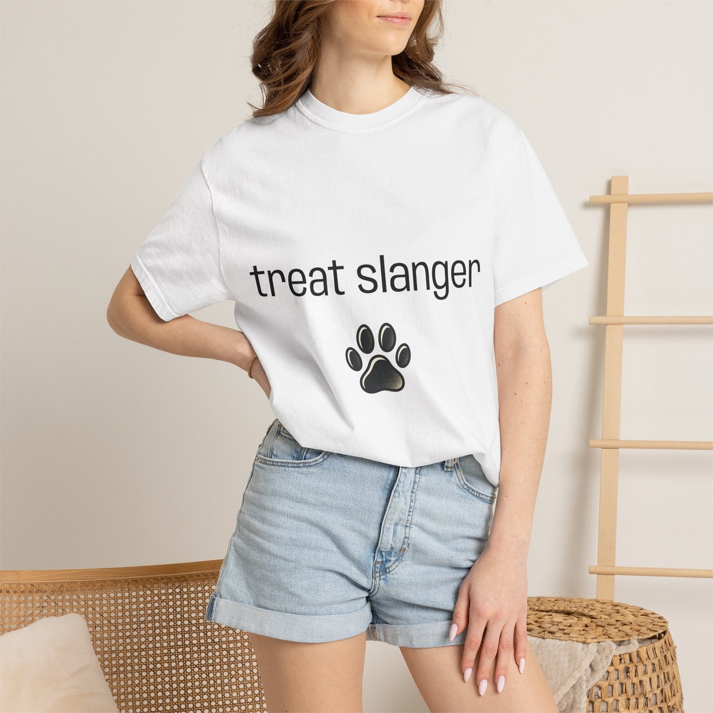 Merch - T-Shirt Treat Slanger Unisex Garment-Dyed T-shirt